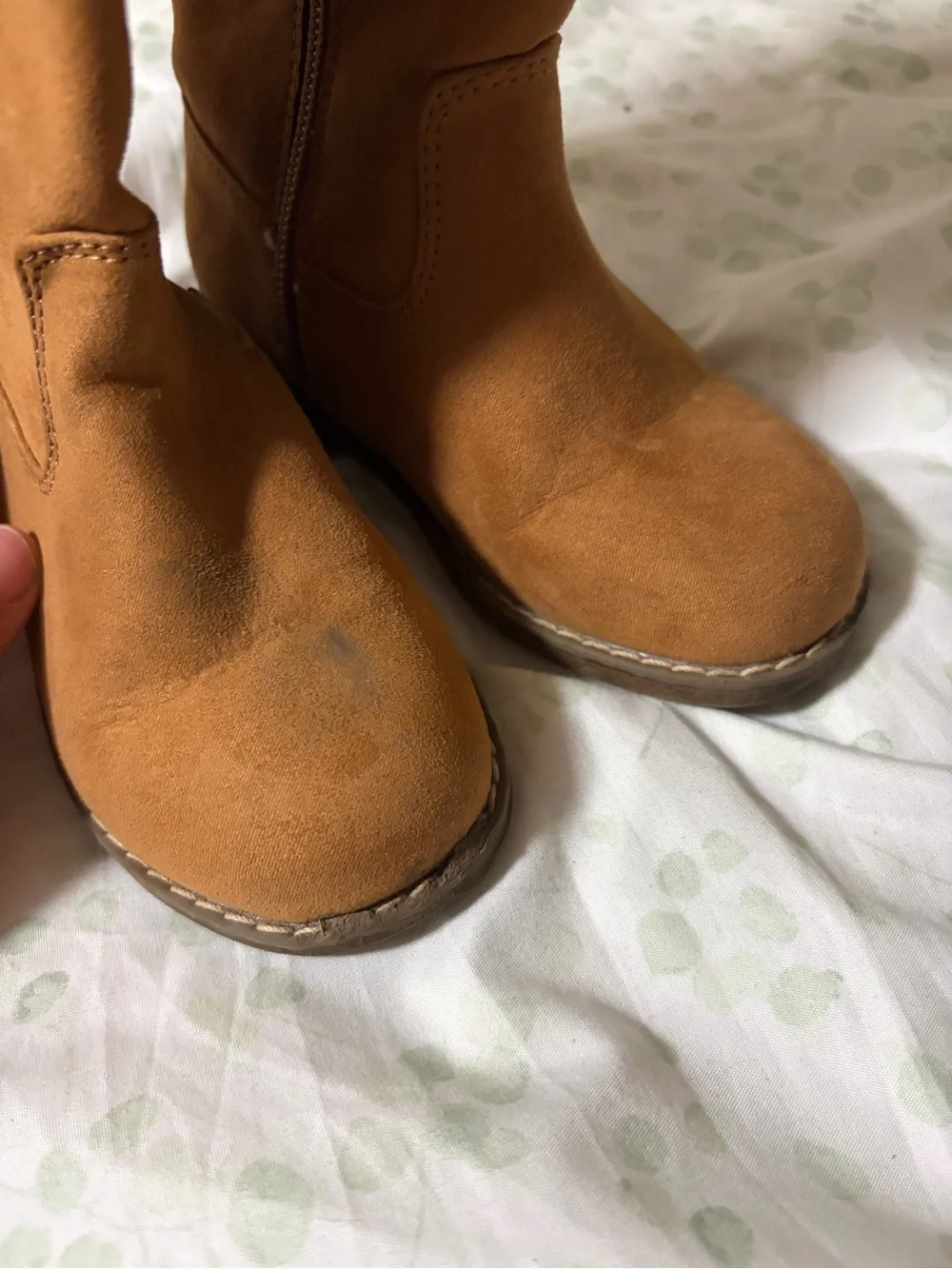 5/$20 Kids Classic Scalloped Tall Boots - Brown